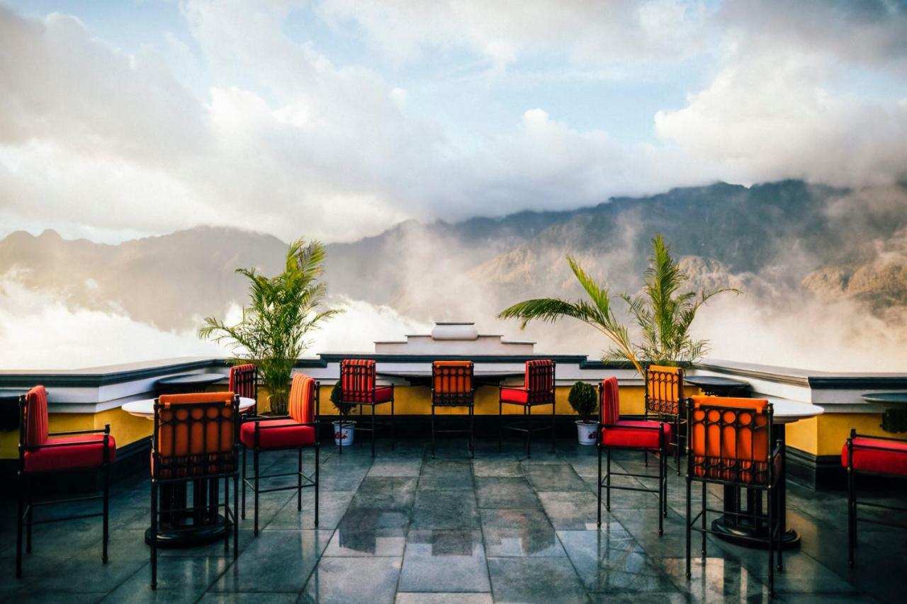 Hotel De La Coupole - Mgallery Sapa Bagian luar foto The rooftop bar at the Hotel